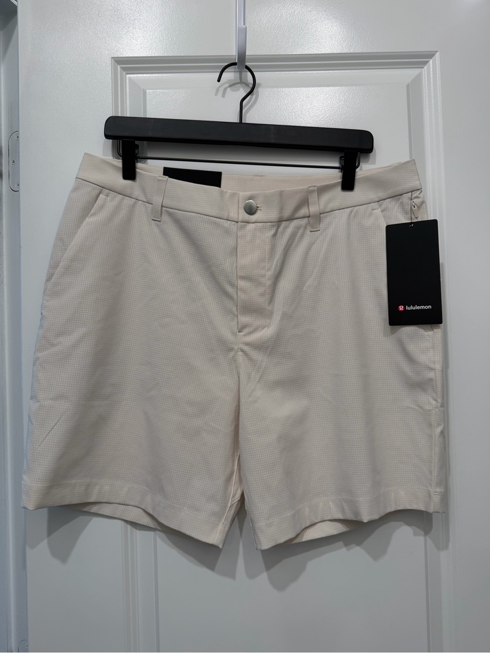 Lululemon Men’s ABC Classic-Fit Performance Shorts 7” WovenAir